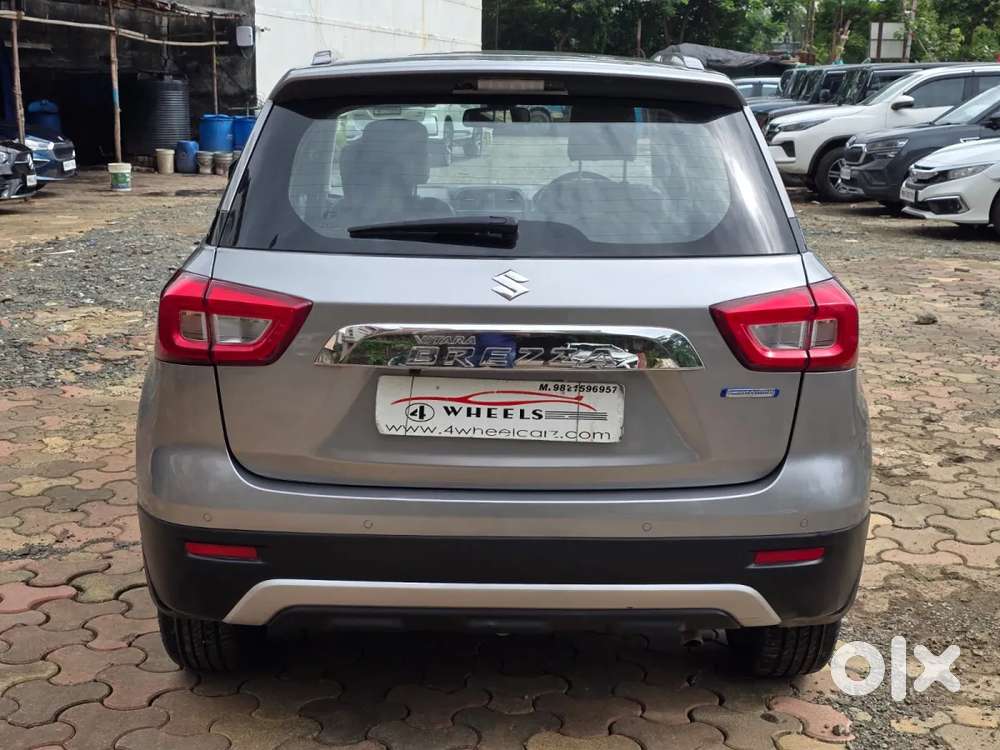 Maruti Suzuki Vitara Brezza 1.5 Zxi At, 2021, Petrol