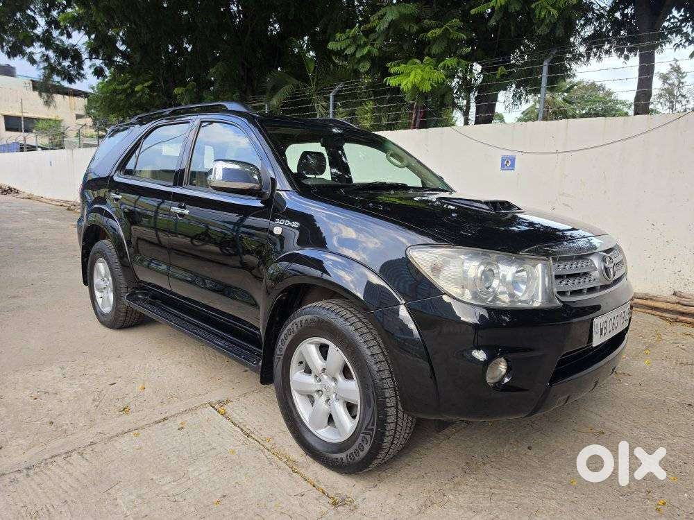 Toyota Fortuner 3.0 4x4 Manual, 2011, Diesel