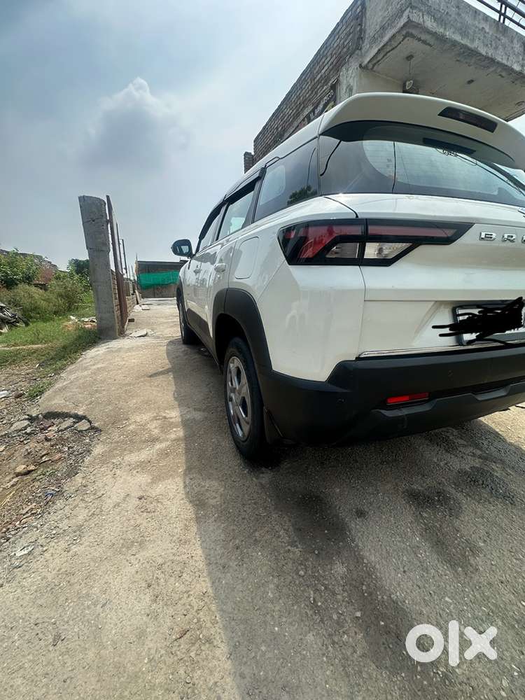 Maruti Suzuki Brezza Petrol Well Maintained