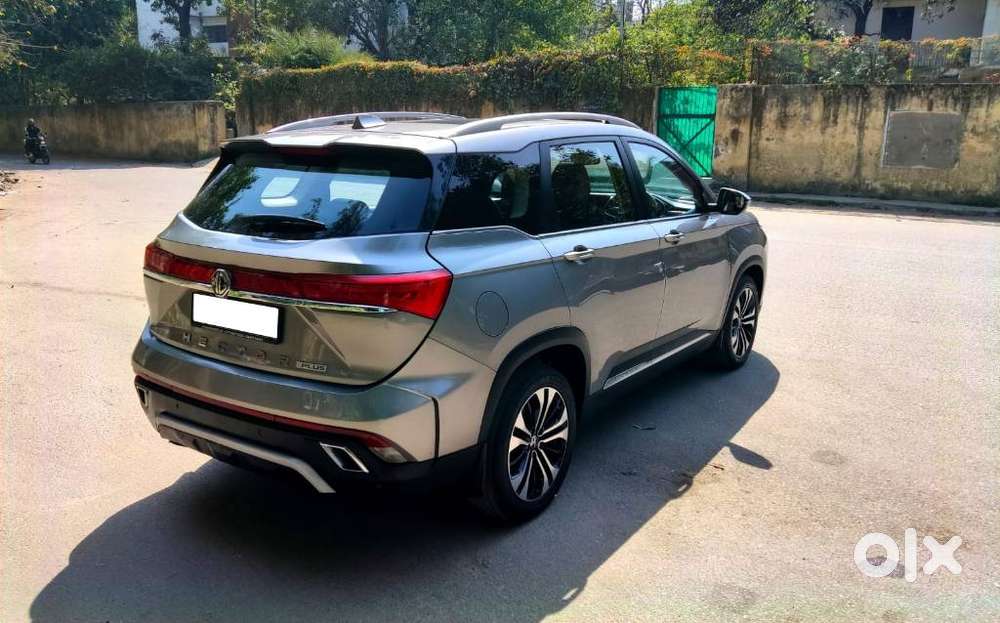 Mg Hector Plus Sharp Pro 1.5 Turbo Petrol Cvt 7 Str, 2023, Petrol