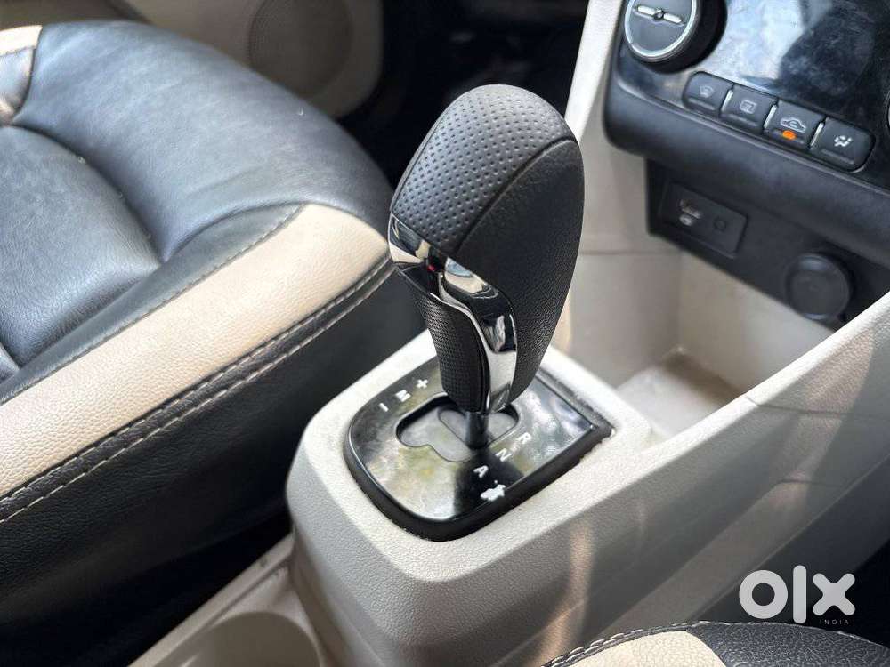 Tata Tiago 1.2 Revotron Xza Plus Amt, 2023, Petrol