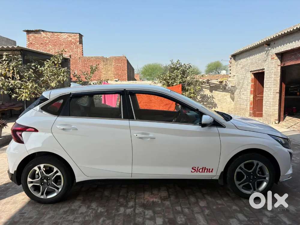 Hyundai New I20 2024 Petrol 17000 Km Driven Vip Number Original Car