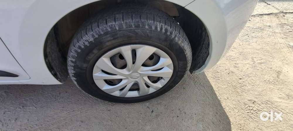 Maruti Suzuki Swift Vxi Optional, 2020, Petrol