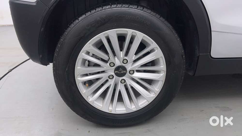 Mahindra Xuv300 W6, 2023, Petrol