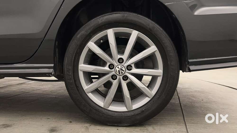 Volkswagen Vento 1.6 Highline, 2022, Petrol
