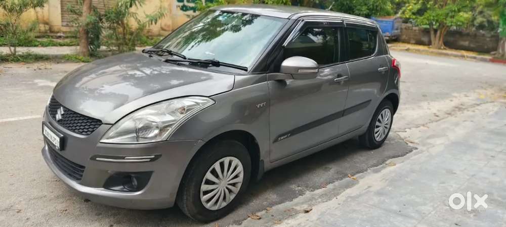 Maruti Suzuki Swift Vxi, 2012, Petrol