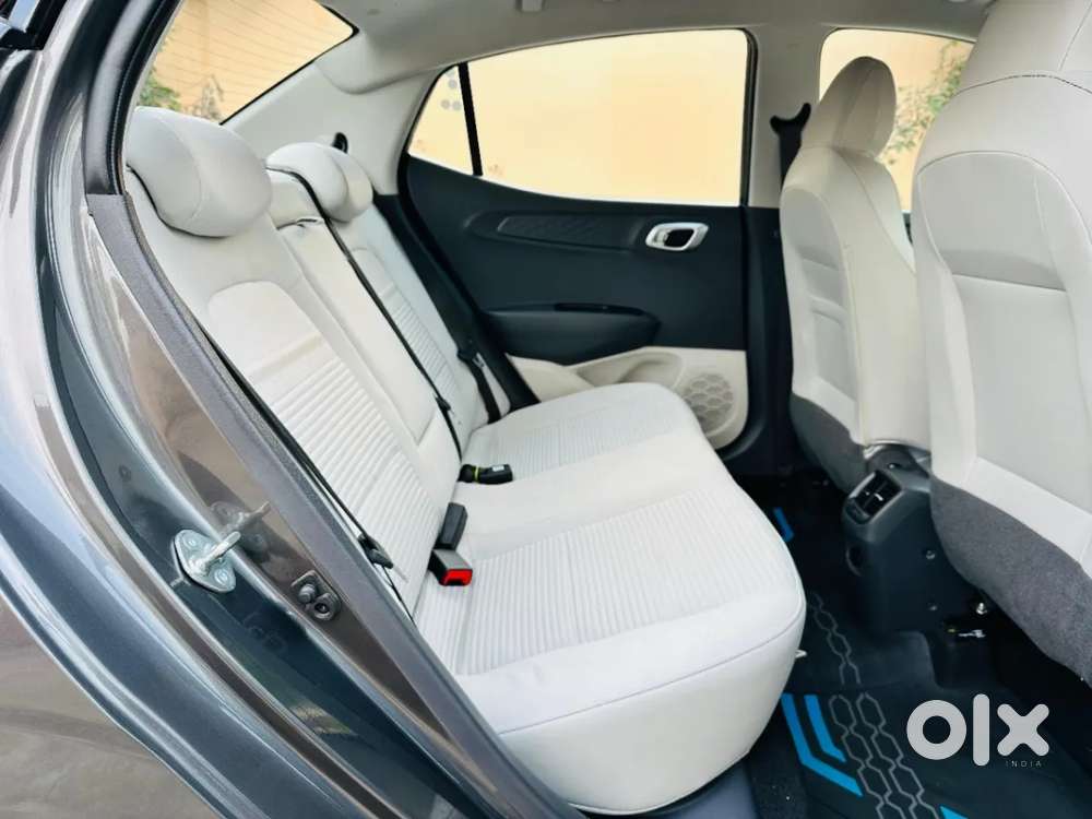 Hyundai Aura 1.2 Sx Cng, 2026, Cng & Hybrids