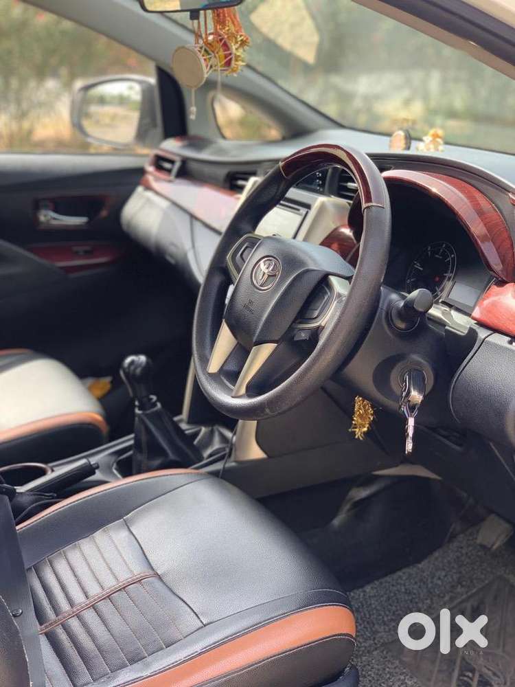 Innova Crysta 2016 Model