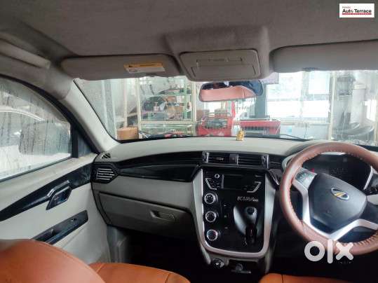 Mahindra Kuv 100 Mahindra-kuv-100-g80-k8, 2016, Petrol