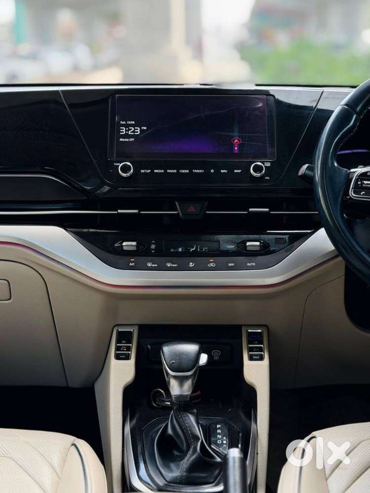 Kia Carens 1.5 Luxury Plus Diesel At 7 Str, 2023, Diesel