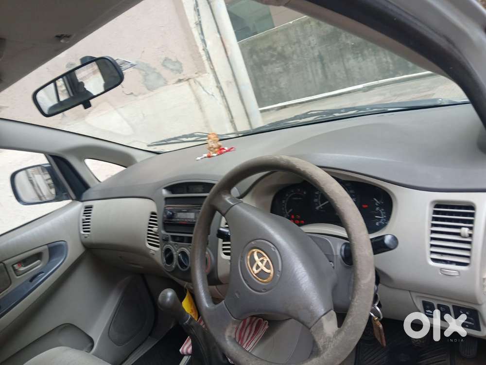 Toyota Innova 2010 Km Driven