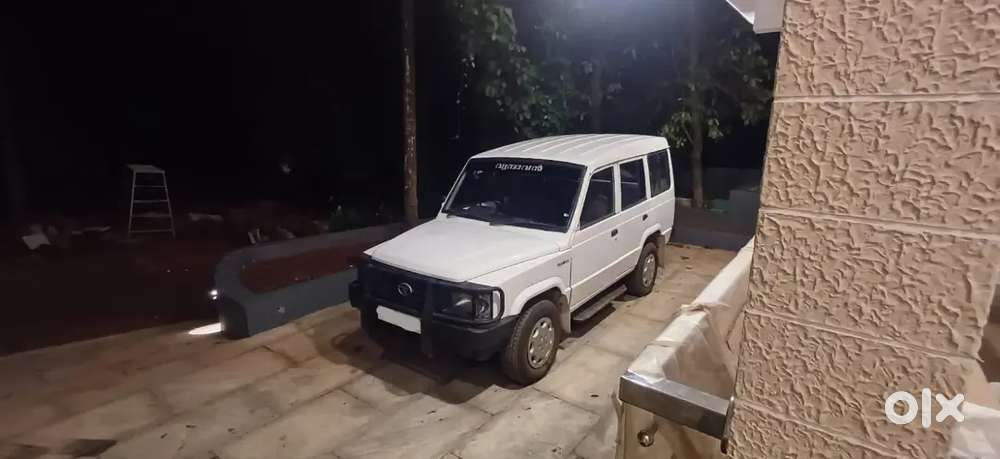 Tata Sumo Tourin 2000 Diesel Manual.  Single Owner.  Well Kept..