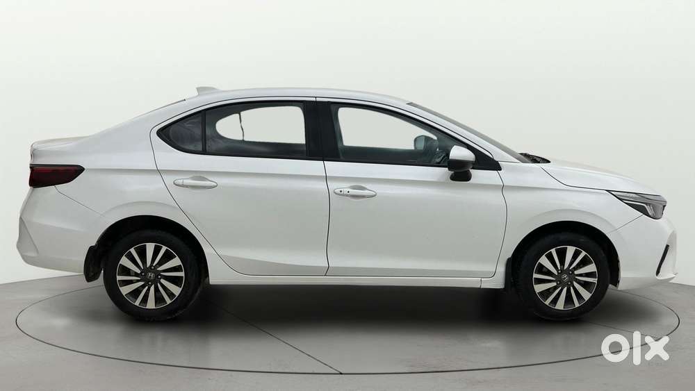 Honda City 1.5 V CVT i-VTEC MT, 2023, Petrol