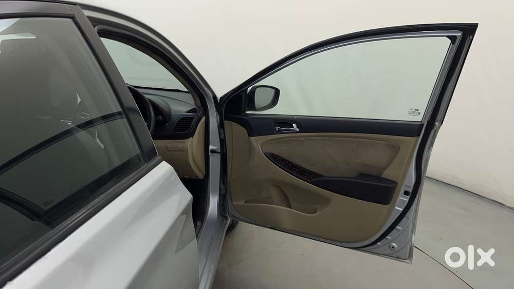 Hyundai Verna 1.6 Vtvt Sx, 2013, Petrol
