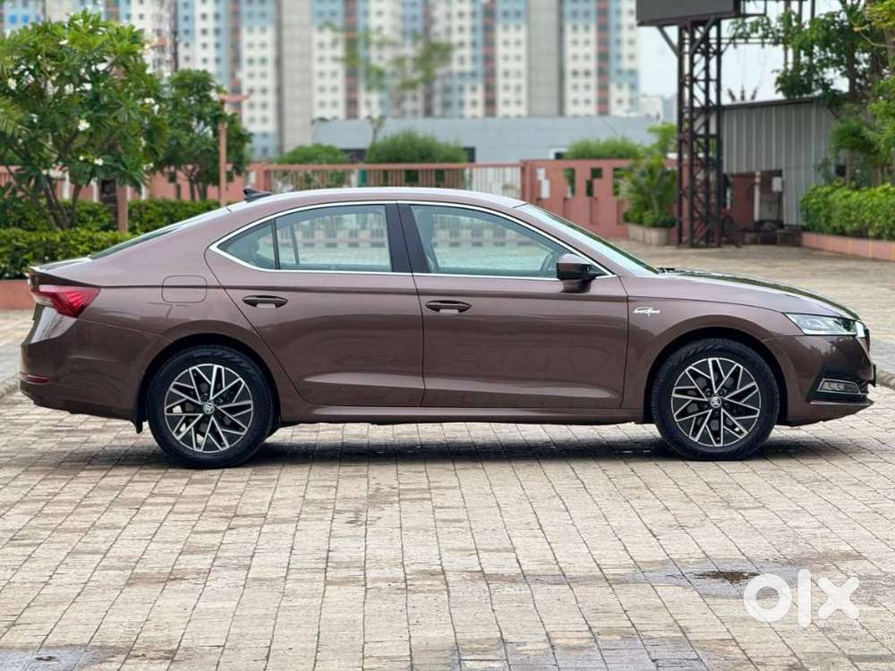 Skoda Octavia 2.0 L K Tsi At, 2022, Petrol