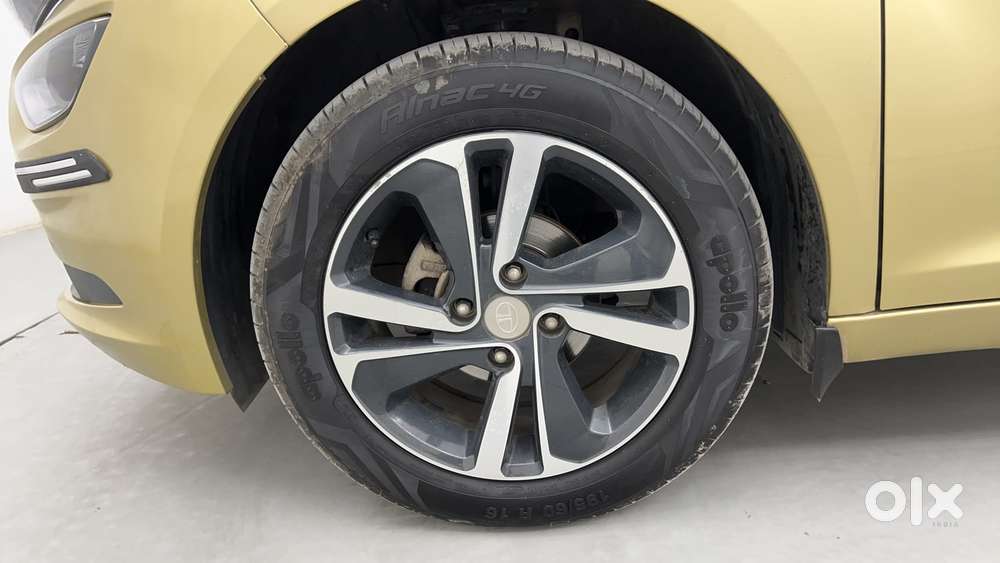 Tata Altroz Xz, 2020, Petrol