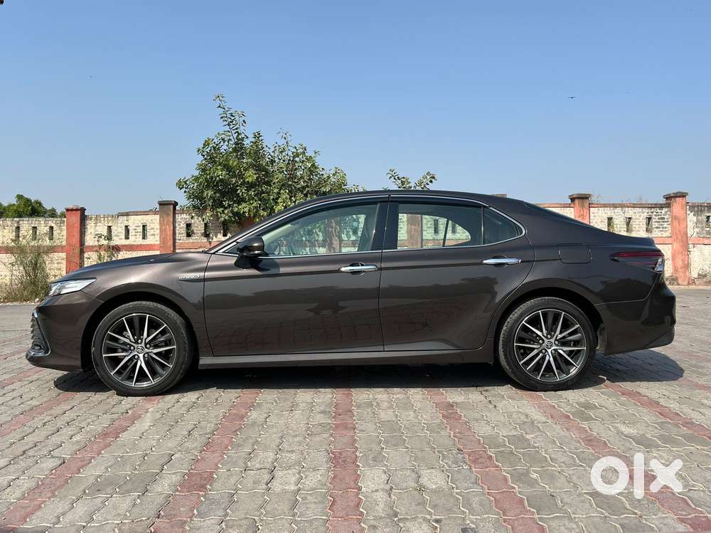 Toyota Camry Hybrid, 2024, Electric