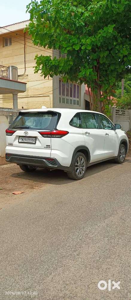 Toyota Innova Hycross Zx(o), 2023, Petrol