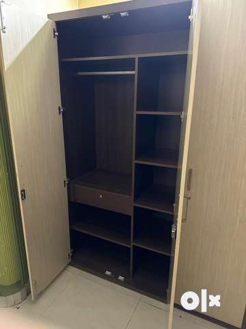 Old wardrobe in deals olx