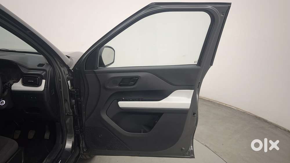 Tata Punch Pure, 2025, Petrol