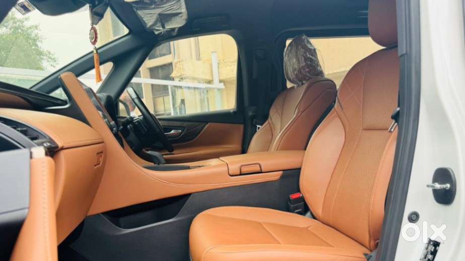 Toyota Innova Crysta