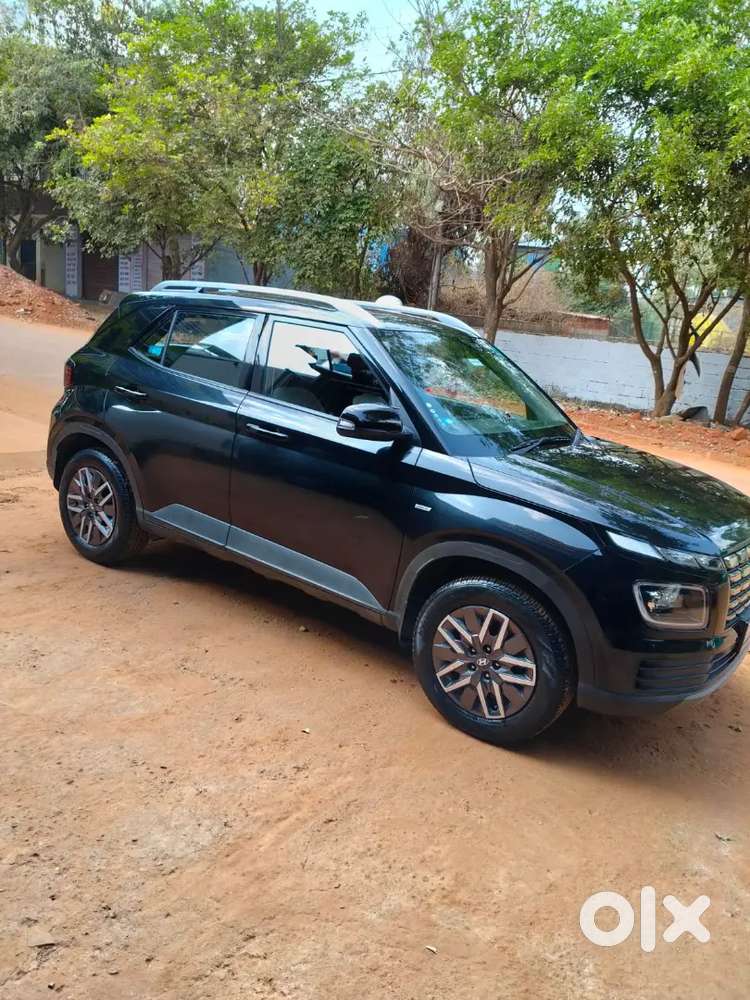 Hyundai Venue S(o) Dct-2024- For Sale