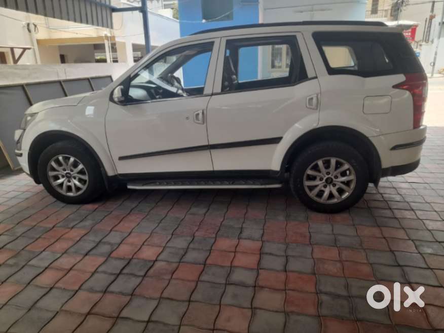 Mahindra Xuv500 W10 At, 2016, Petrol