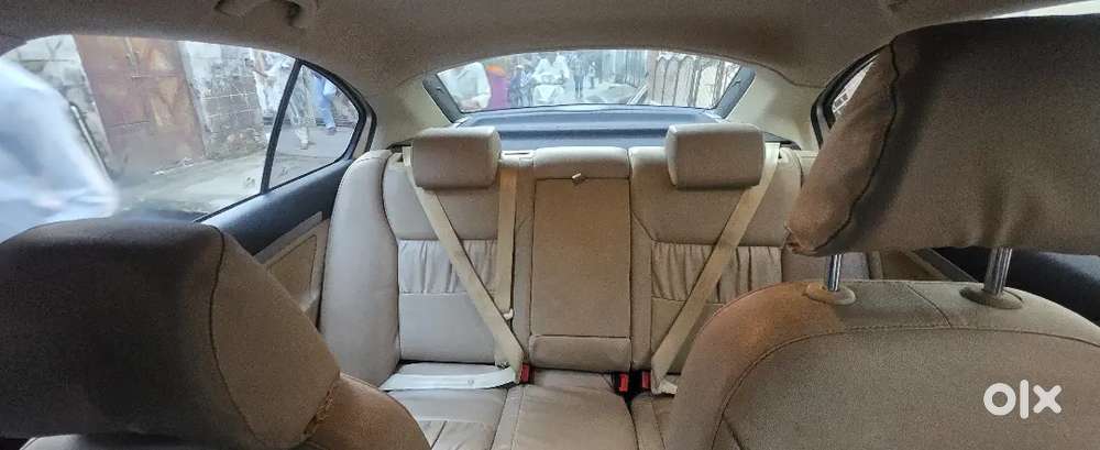Skoda Laura 2.0 Ambiente 2012