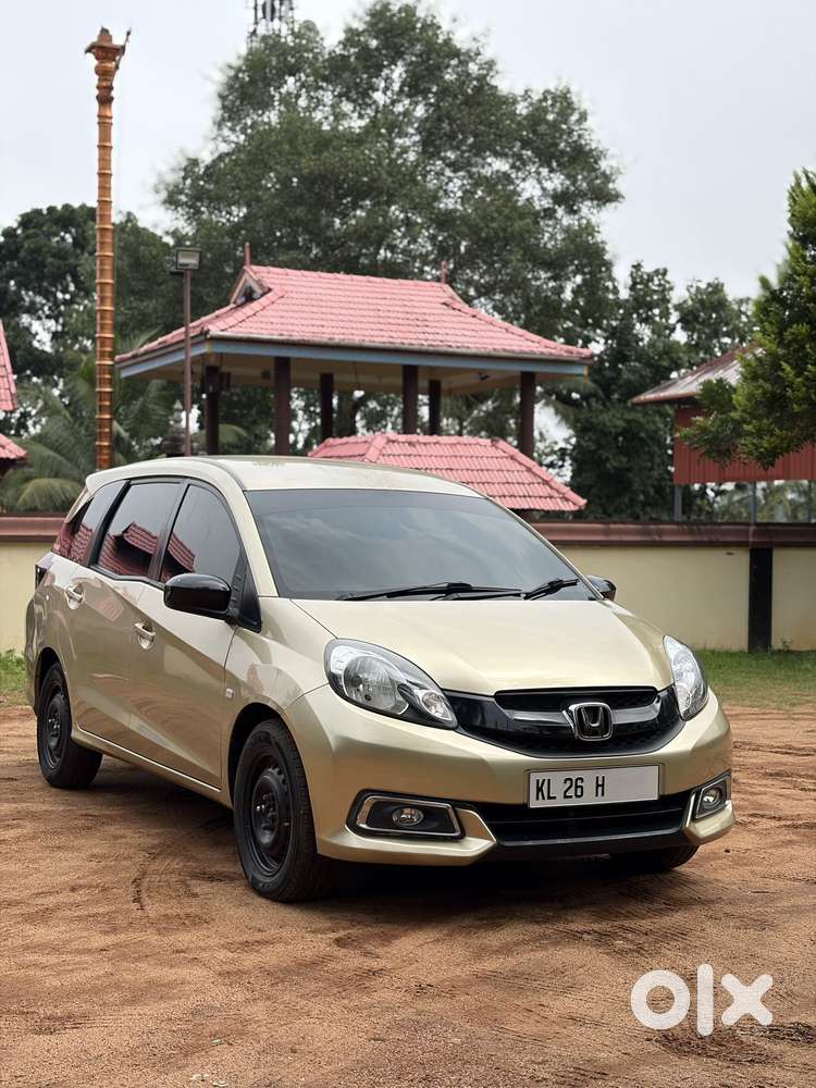 Honda Mobilio 1.5 S I-vtec Mt, 2015, Petrol