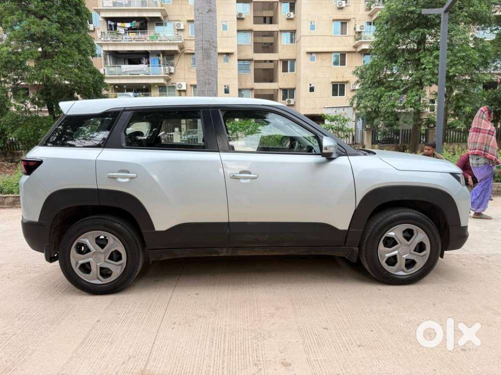 Maruti Suzuki Brezza 1.5 Vxi Smart Hybrid, 2024, Petrol
