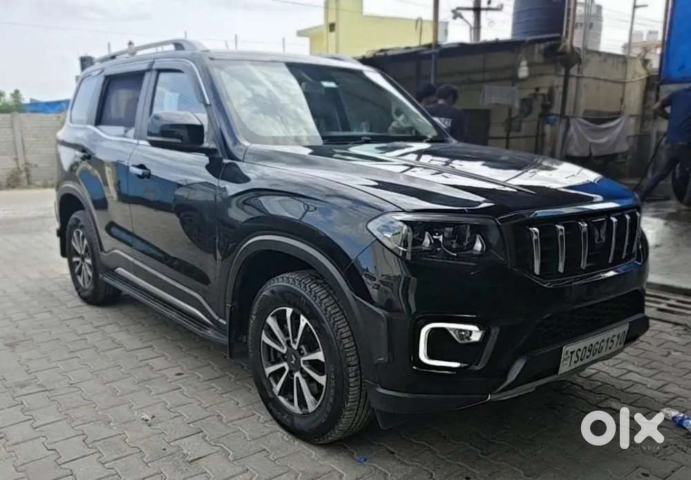 Mahindra Scorpio N 2024 Automatic With Sunroof Petrol 17900 Km Driven