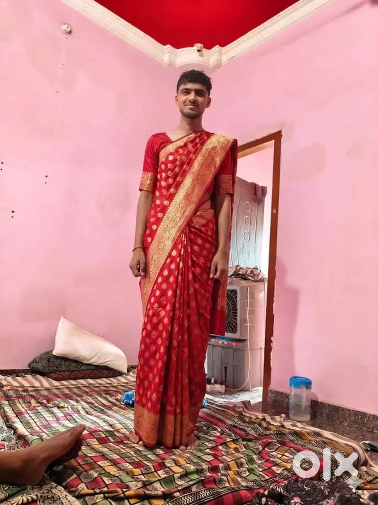 एक नर बिकाऊ है।