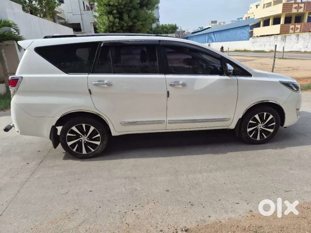 Toyota Innova Crysta [2020-ongoing] 2.4 Zx 7 Str, 2023, Diesel