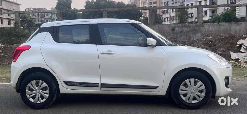 Maruti Suzuki Swift Vxi, 2020, Petrol