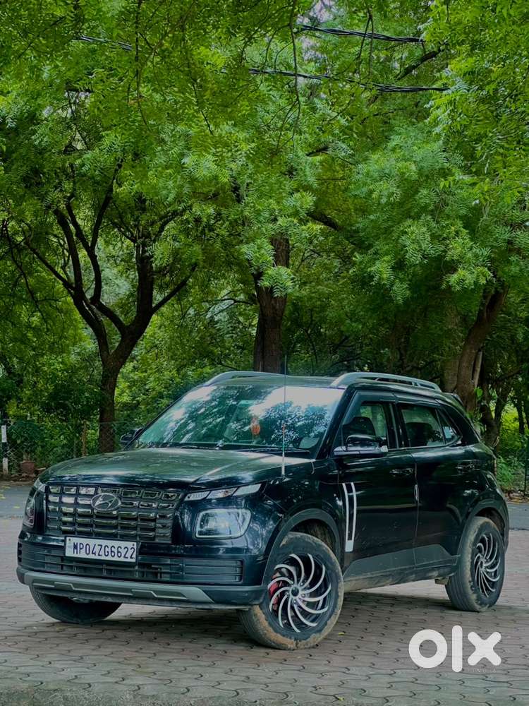 Hyundai Petrol Car 2023