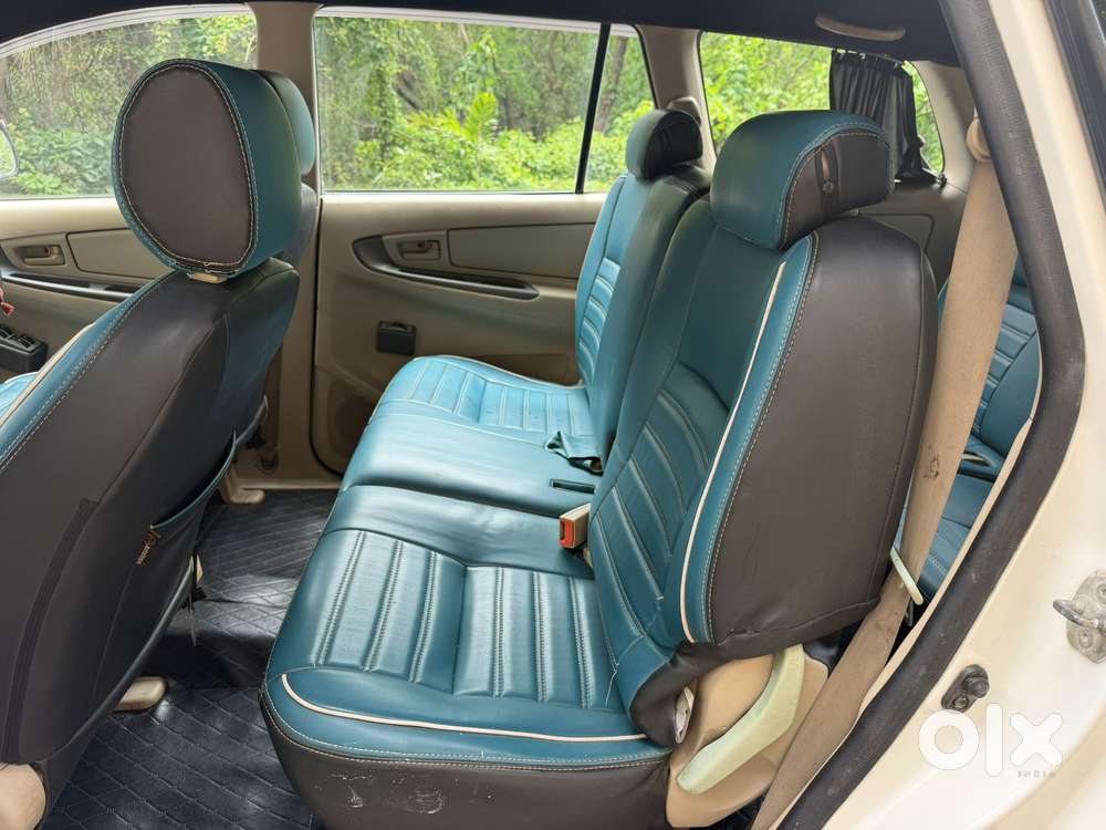 Toyota Innova 2.5 G4 Diesel 8-seater, 2005, Diesel