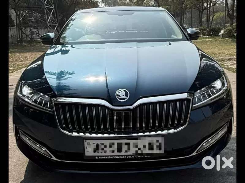 Skoda Superb 2.0 L&k Tsi At, 2022, Petrol