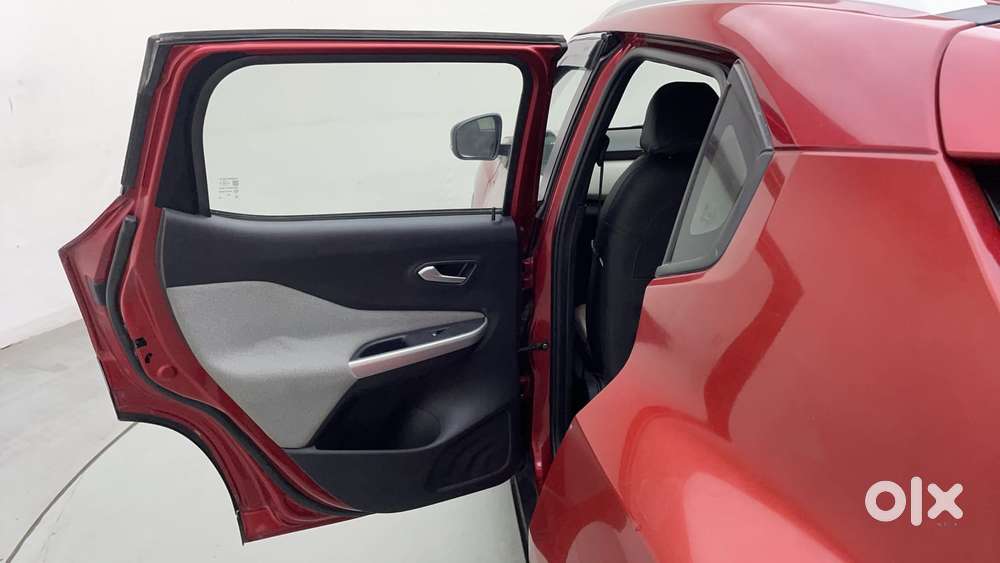 Nissan Magnite Xv Turbo, 2022, Petrol