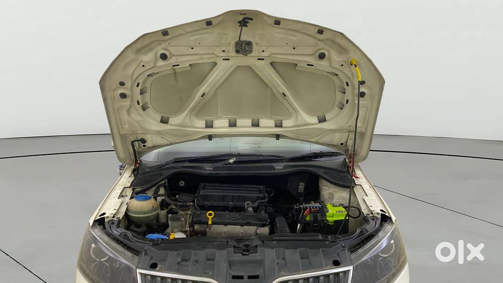 Skoda Rapid 1.6 Mpi At Style, 2017, Petrol