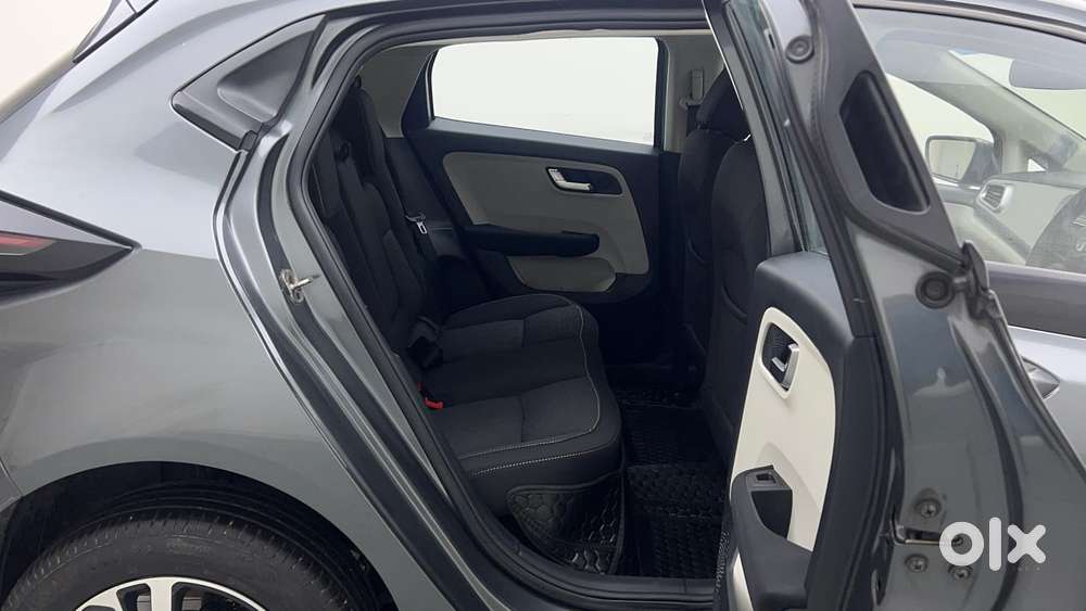Tata Altroz Xz, 2021, Petrol
