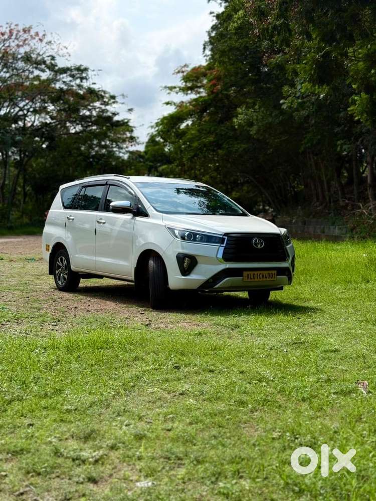 Toyota Innova Crysta 2022 Diesel Well Maintained