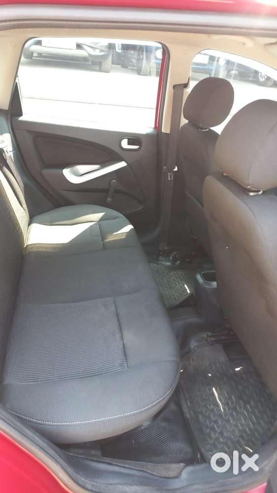 Ford Figo 2012-2015 Petrol Zxi, 2015, Petrol