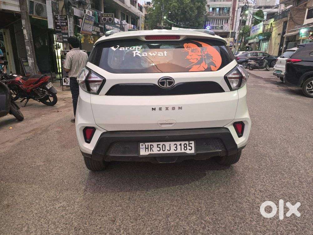 Tata Nexon 1.2 Revotron Xm (s), 2023, Cng & Hybrids