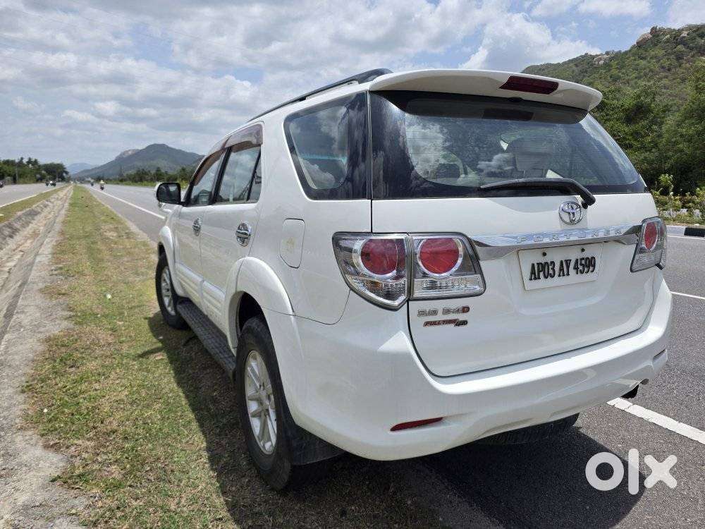 Toyota Fortuner 4x4 Mt, 2012, Diesel