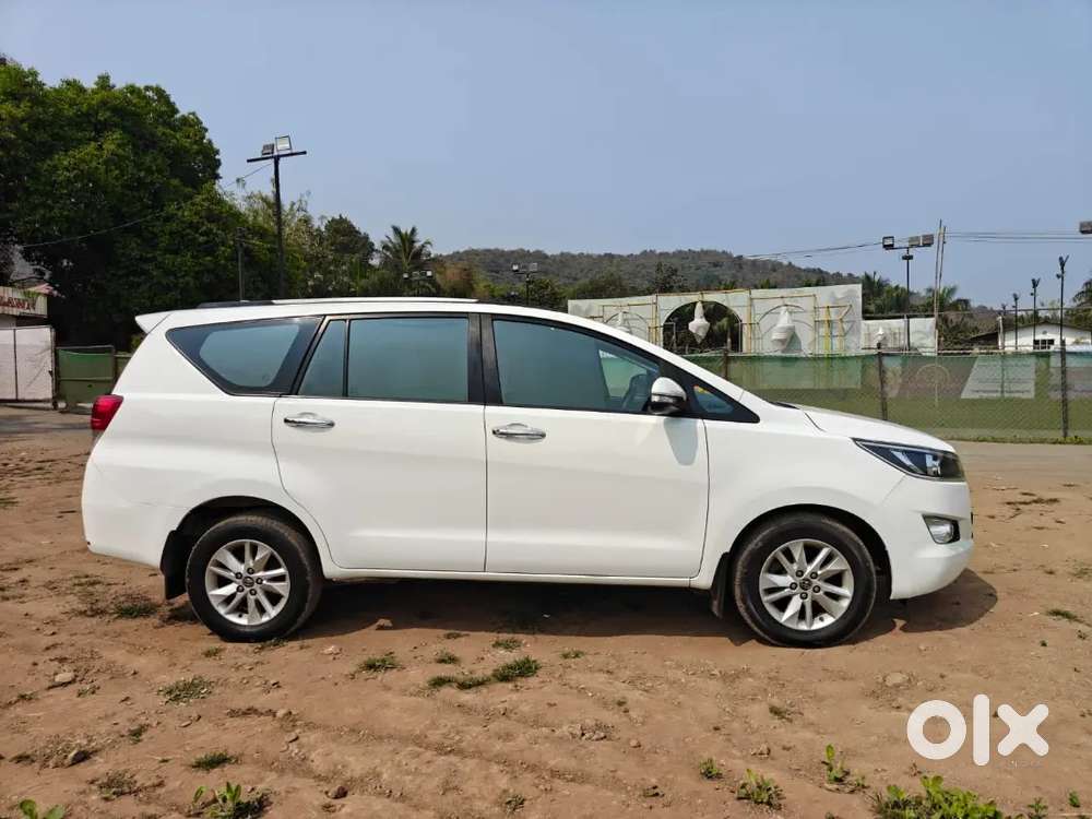 Toyota Innova Crysta 2017