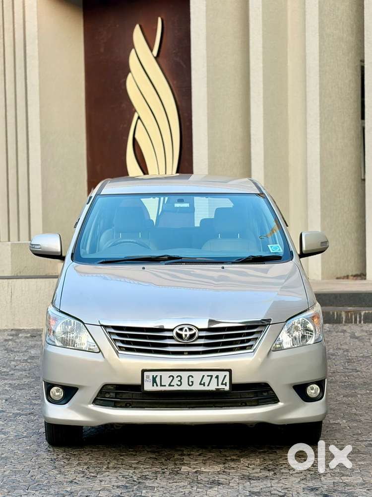 Toyota Innova 2.5 Vx 8 Str Bs-iii, 2013, Diesel