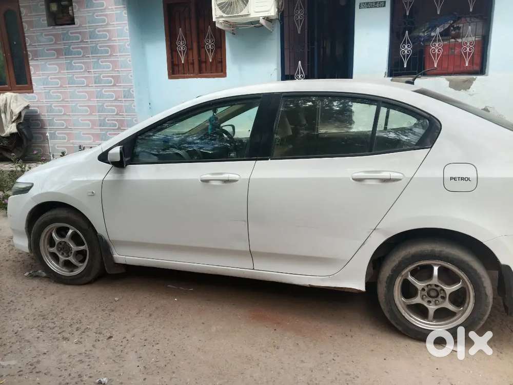 Car Goot Condition Battery New