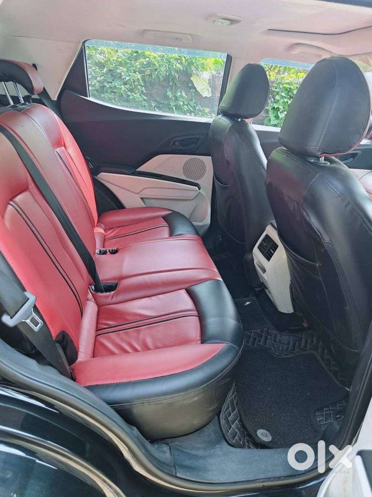 Mahindra Xuv 3xo Ax5l 1.2 Petrol At, 2025, Petrol