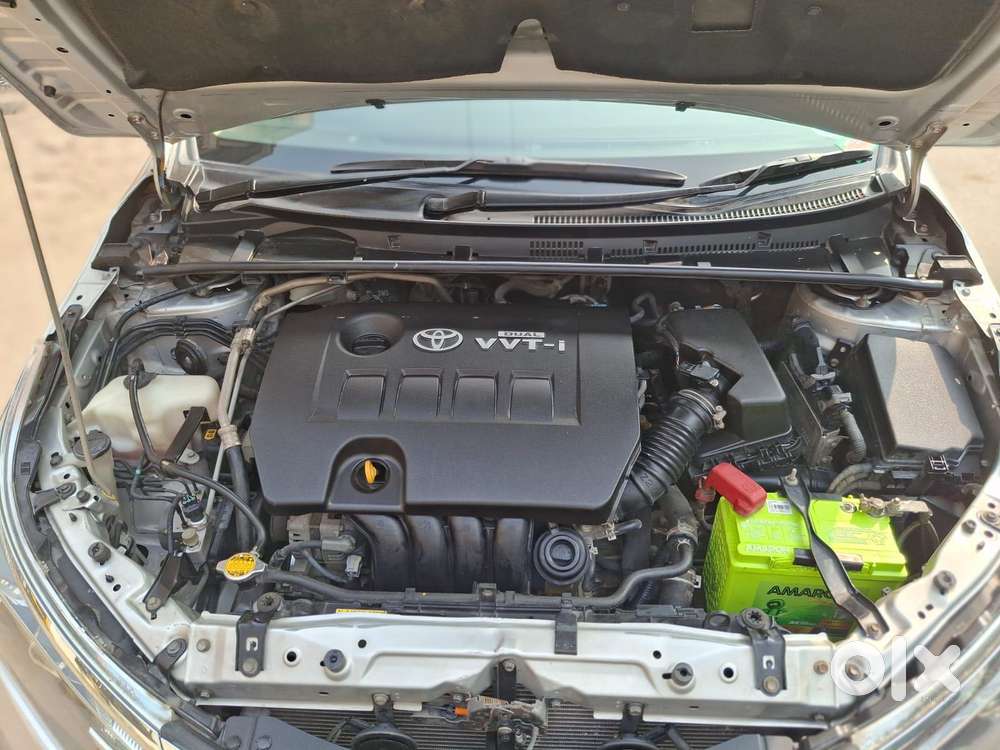 Toyota Corolla Altis G Hv At, 2014, Petrol