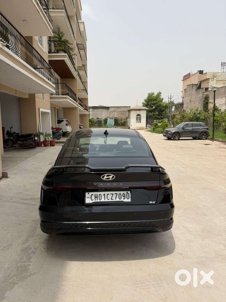 Hyundai Verna Sx Petrol 2025